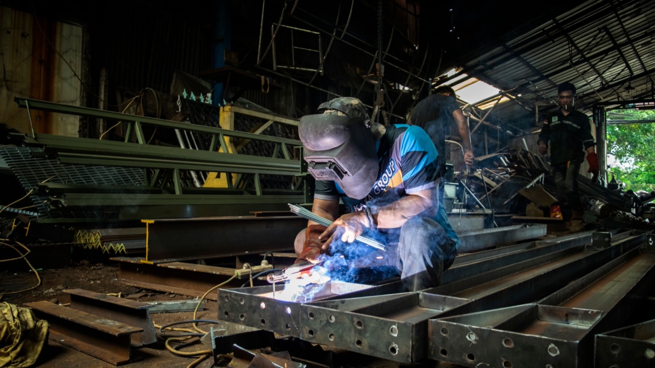 How Fabricators Use a Centralized ASTM A500 Resource to Reduce Procurement Errors